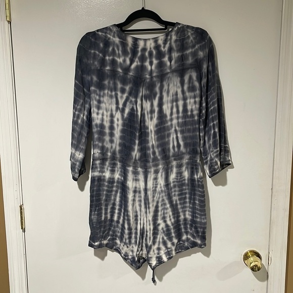 Cloth & Stone Romper Women's V Neck 3/4 Sleeve Small - Picture 9 of 9